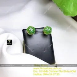 Khuyên tai hoa mai Ngọc bích 5 chấu, vàng 10k Khuyên tai hoa mai Ngọc bích 5 chấu, vàng 10k