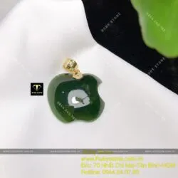 Mặt dây chuyền trái táo ngọc bích Canada đậm, móc vàng 18k - Hình ảnh 11