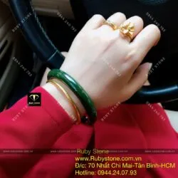 Vòng bản tròn 9 ly ngọc bích Canada sẫm màu, ni tay trên 54mm