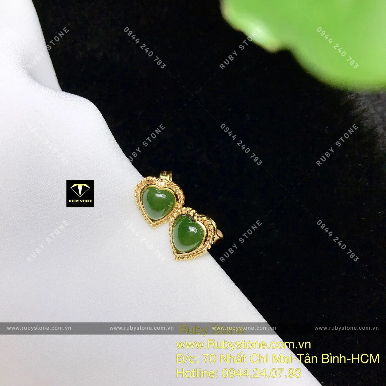 Khuyên tai trái tim Ngọc bích, vàng 10k chỉ se Khuyên tai trái tim Ngọc bích, vàng 10k chỉ se - Ảnh 6