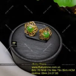 Khuyên tai ngọc bích cách điệu 5 cánh hoa, hột tròn 6 ly, vàng 10k - Ảnh 2