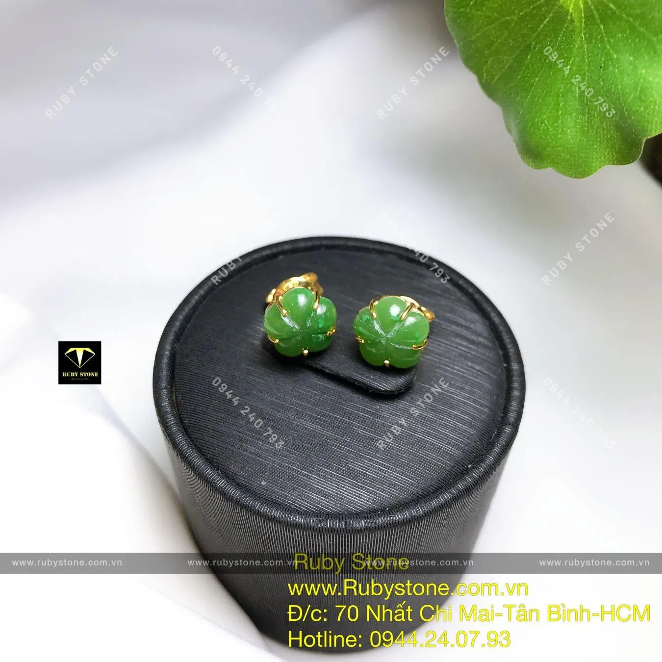 Khuyên tai hoa mai Ngọc bích 5 chấu, vàng 10k Khuyên tai hoa mai Ngọc bích 5 chấu, vàng 10k - Ảnh 5