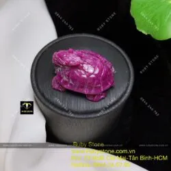 Mặt dây chuyền long quy Ruby Nam Phi, kích thước 29x21mm