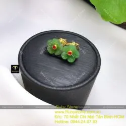 Khuyên tai Hoa mai Ngọc bích lõm, nhị đỏ, vàng 10k
