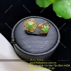 Khuyên tai ngọc bích cách điệu 5 cánh hoa, hột tròn 6 ly, vàng 10k