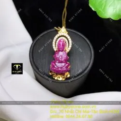 Mặt dây chuyền Phật Quan Âm Ruby Nam Phi, KT 23mm, vàng 18k