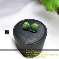 Khuyên tai hoa mai Ngọc bích 5 chấu, vàng 10k Khuyên tai hoa mai Ngọc bích 5 chấu, vàng 10k