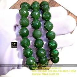 Vòng tay ngọc bích Canada xanh đậm, mài giác 10 ly Vòng tay ngọc bích Canada xanh đậm, mài giác 10 ly