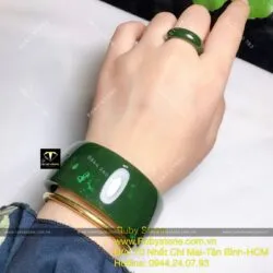 Vòng bản liền Ngọc bích xanh đậm, bản 30mm