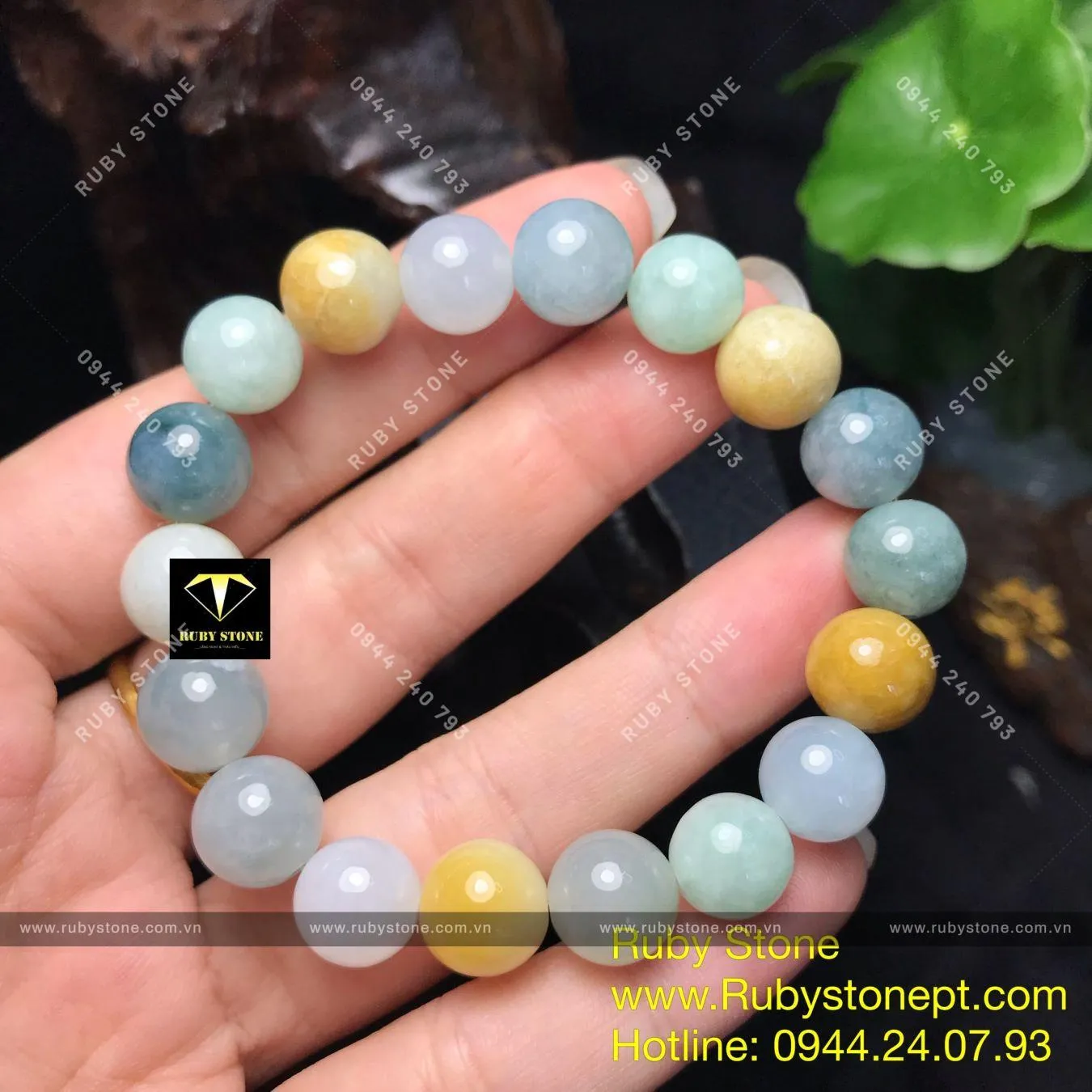 Vòng ngọc Cẩm thạch (jadeite A) nhiều màu 10 ly Vòng ngọc Cẩm thạch (jadeite A) nhiều màu 10 ly - Ảnh 2