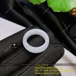 Nhẫn tròn bạch ngọc (jadeite A) Nhẫn tròn bạch ngọc (jadeite A)