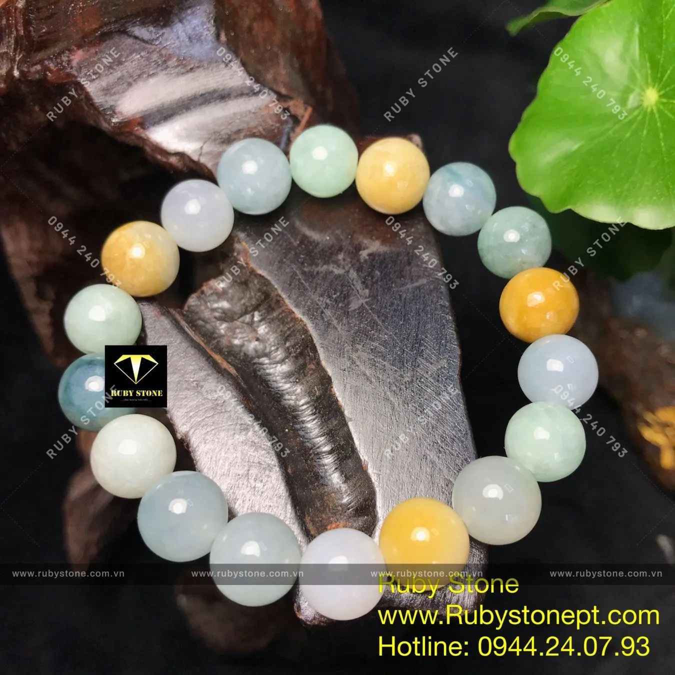 Vòng ngọc Cẩm thạch (jadeite A) nhiều màu 10 ly Vòng ngọc Cẩm thạch (jadeite A) nhiều màu 10 ly