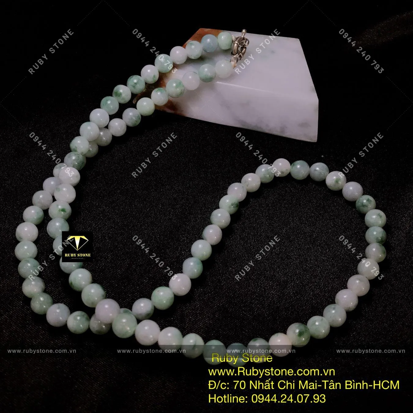 Vòng cổ cẩm thạch trắng phớt lý xanh Vòng cổ cẩm thạch trắng phớt lý xanh - Ảnh 2