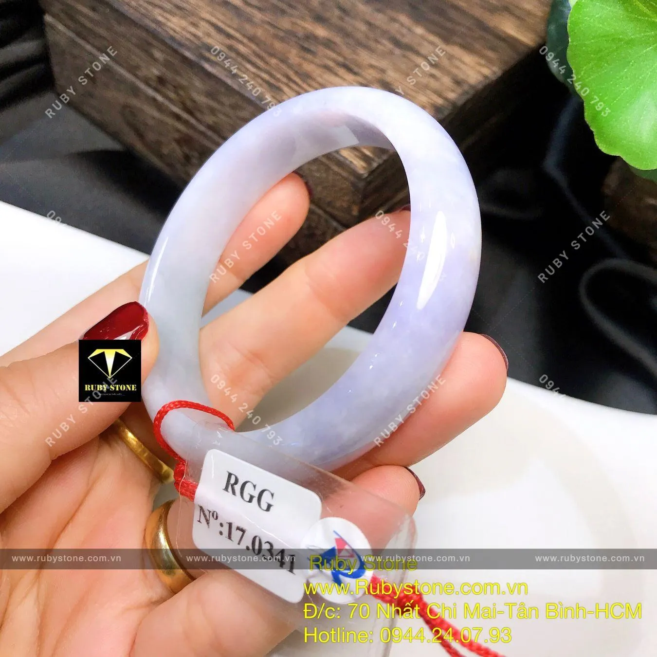 Vòng tay ngọc Cẩm thạch tử la lan, ni tay 55mm (Jadeite jade) Vòng tay ngọc Cẩm thạch tử la lan, ni tay 55mm (Jadeite jade)