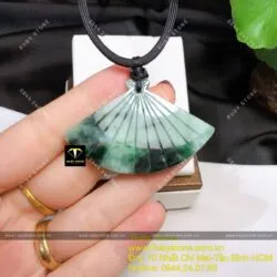 Quạt ngọc cẩm thạch sơn thuỷ kính (Jadeite A)