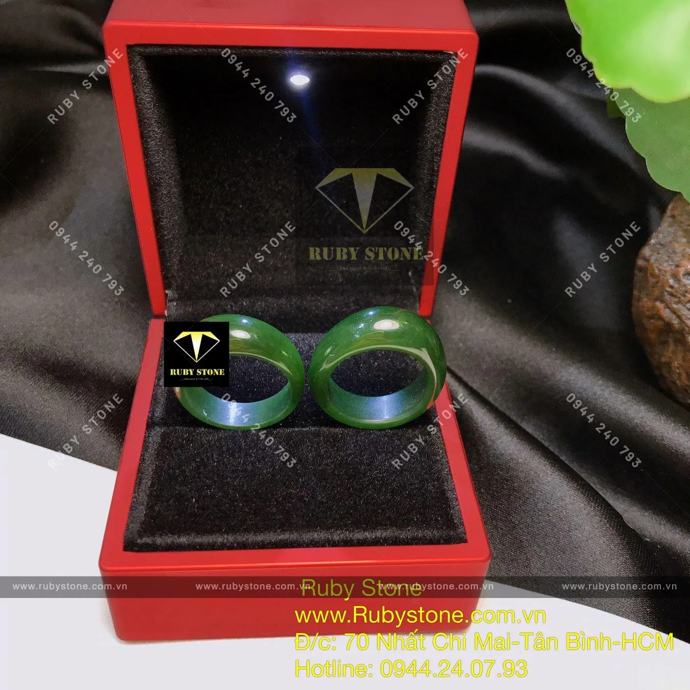 Nhẫn cặp yên ngựa Ngọc bích màu đậm Nhẫn cặp yên ngựa Ngọc bích màu đậm - Ảnh 4