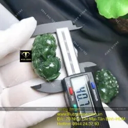 Cặp tỳ hưu ngọc bích Canada chạm trổ tinh xảo (Linh vật Phong thủy trưng bày) Cặp tỳ hưu ngọc bích Canada chạm trổ tinh xảo (Linh vật Phong thủy trưng bày)