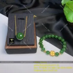 Bộ sản phẩm mặt dây chuyền và vòng tay ngọc bích Canada mix charm vàng 24k