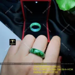 Nhẫn ngọc Cẩm thạch sơn thuỷ (jadeite A)