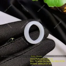 Nhẫn tròn bạch ngọc (jadeite A) Nhẫn tròn bạch ngọc (jadeite A)