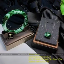 Bộ sản phẩm vòng tay và lu thống ngọc Cẩm thạch sơn thuỷ (jadeite A) - Ảnh 4