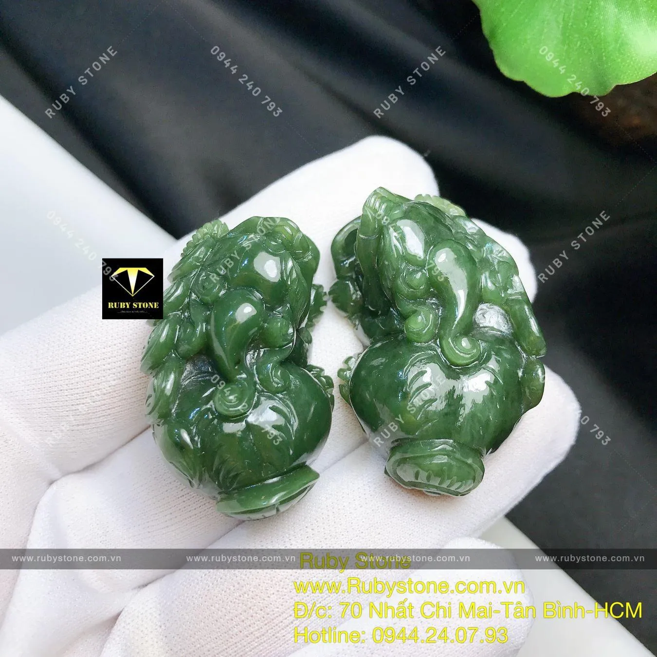 Cặp tỳ hưu ngọc bích Canada chạm trổ tinh xảo (Linh vật Phong thủy trưng bày) Cặp tỳ hưu ngọc bích Canada chạm trổ tinh xảo (Linh vật Phong thủy trưng bày)