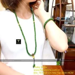 Chuỗi 108 hạt Ngọc bích Canada 8ly xanh lá, mix charm vàng đồng tâm 24k