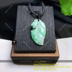 Mặt dây chuyền chiếc lá Cẩm Thạch sơn thuỷ (Jadeite A), KT 38mm - Ảnh 5