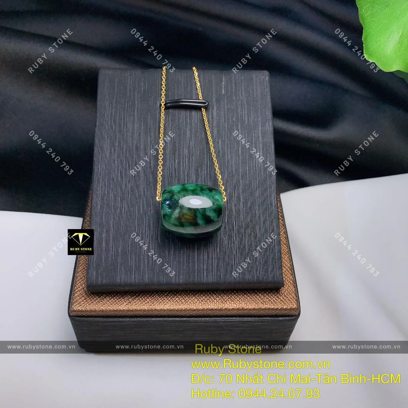Lu thống ngọc Cẩm thạch sơn thuỷ (jadeite A) Lu thống ngọc Cẩm thạch sơn thuỷ (jadeite A)