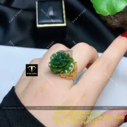 Nhẫn Hoa mẫu đơn Ngọc bích, vàng 18k