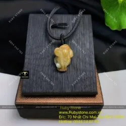 Mặt dây chuyền Thiềm thừ ngọc Cẩm thạch huyết