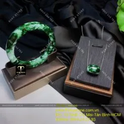 Bộ sản phẩm vòng tay và lu thống ngọc Cẩm thạch sơn thuỷ (jadeite A) - Ảnh 2
