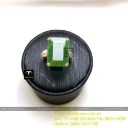 Nhẫn ngọc bích Canada hình chữ nhật mài giác, vàng 18k - Ảnh 3