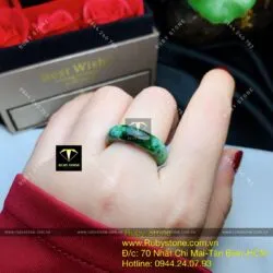 Nhẫn ngọc Cẩm thạch sơn thuỷ (jadeite A)