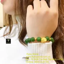 Vòng Ngọc bích xanh lá, mix charm Trái tim vàng 24k