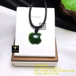 Mặt dây chuyền trái táo Ngọc bích cho bé
