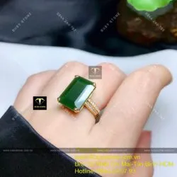Nhẫn ngọc bích Canada hình chữ nhật mài giác, vàng 18k - Ảnh 4
