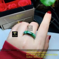 Nhẫn ngọc Cẩm thạch sơn thuỷ (jadeite A)