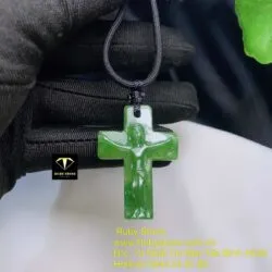 Mặt dây chuyền thánh giá Ngọc bích chạm tay, kích thước 37mm - Ảnh 3