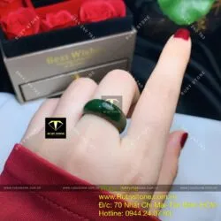 Nhẫn yên ngựa ngọc bích xanh đậm (gia công theo ni tay) - Hình ảnh 4