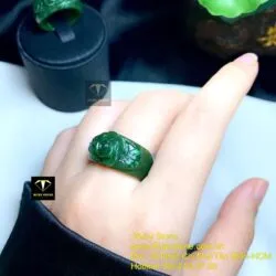 Nhẫn bản liền Hoa hồng Ngọc bích, size nhỏ - Ảnh 5