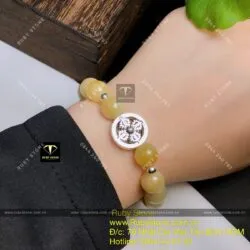 Vòng ngọc Cẩm thạch huyết mix charm bạc - Hình ảnh 2