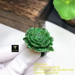 Nhẫn hoa mẫu đơn Ngọc bích (nguyên khối)