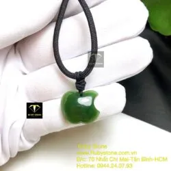 Mặt dây chuyền trái táo Ngọc bích cho bé - Hình ảnh 2