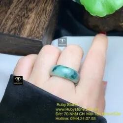 Nhẫn ngọc Cẩm thạch dầu lý Nhẫn ngọc Cẩm thạch dầu lý