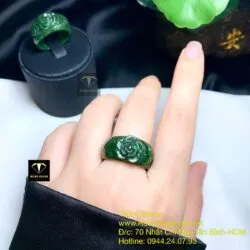 Nhẫn bản liền Hoa hồng Ngọc bích, size nhỏ - Ảnh 6