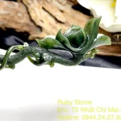 Trâm cài tóc liên hoa ngọc bích chạm tay tinh xảo