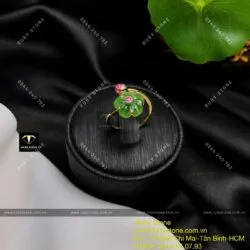 Nhẫn hoa mai Ngọc bích thiết kế, vàng 10k