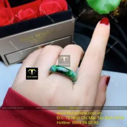 Nhẫn ngọc Cẩm thạch sơn thuỷ (jadeite A)