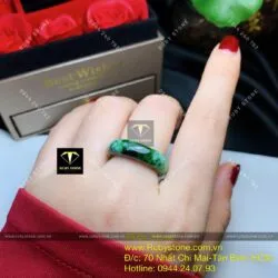Nhẫn ngọc Cẩm thạch sơn thuỷ (jadeite A)